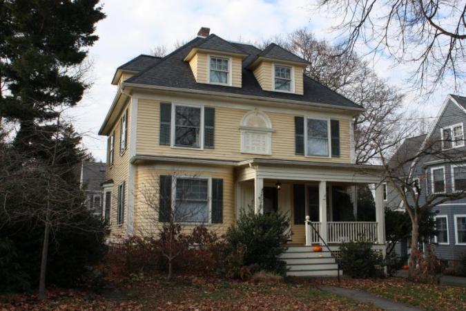 Eugene Pierce House at 17 Oak Street