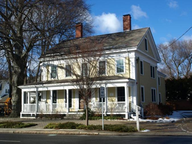 Henry Frost House at 307 Pleasant Street
